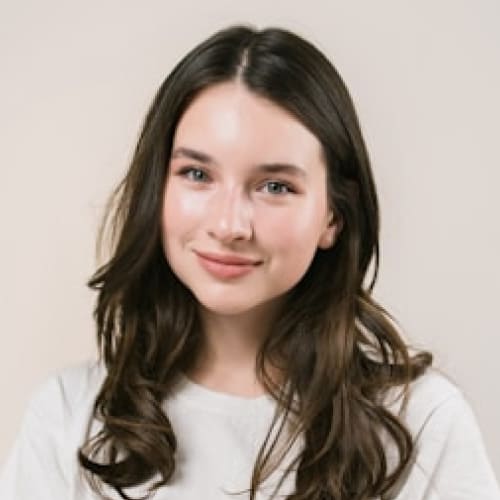 Ayşe D.
